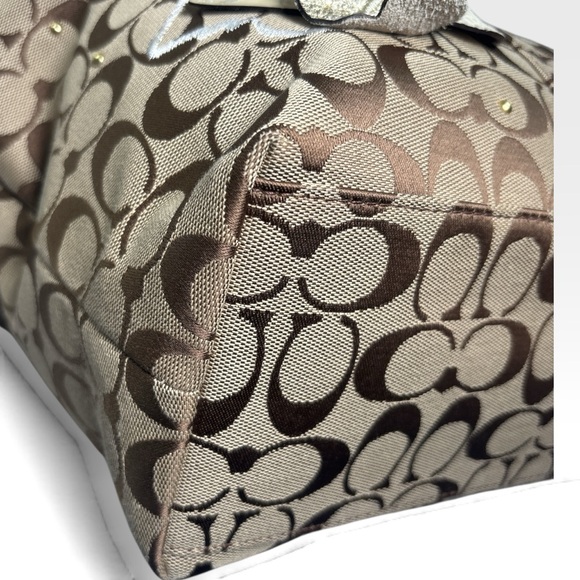 Coach Brown Floral Appliqué Tote Bag Like new! 2010 - Picture 9 of 9